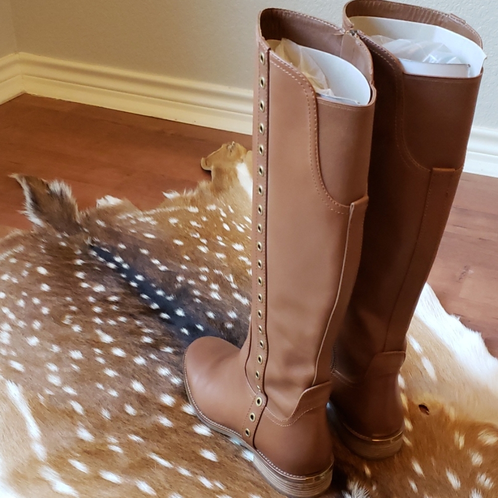 Dora Grommet Riding Boots Like New** - Picture 3 of 7